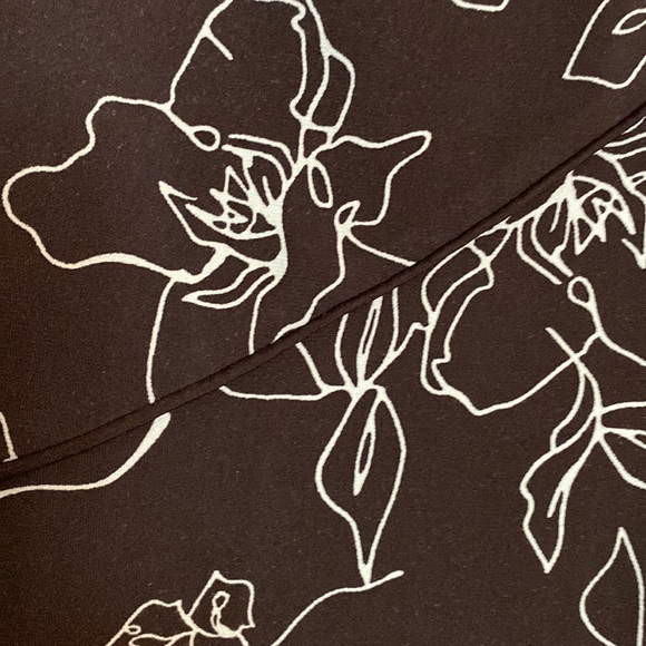 Casual Corner Annex Black and Green Floral Flowers Skirt - Picture 2 of 9